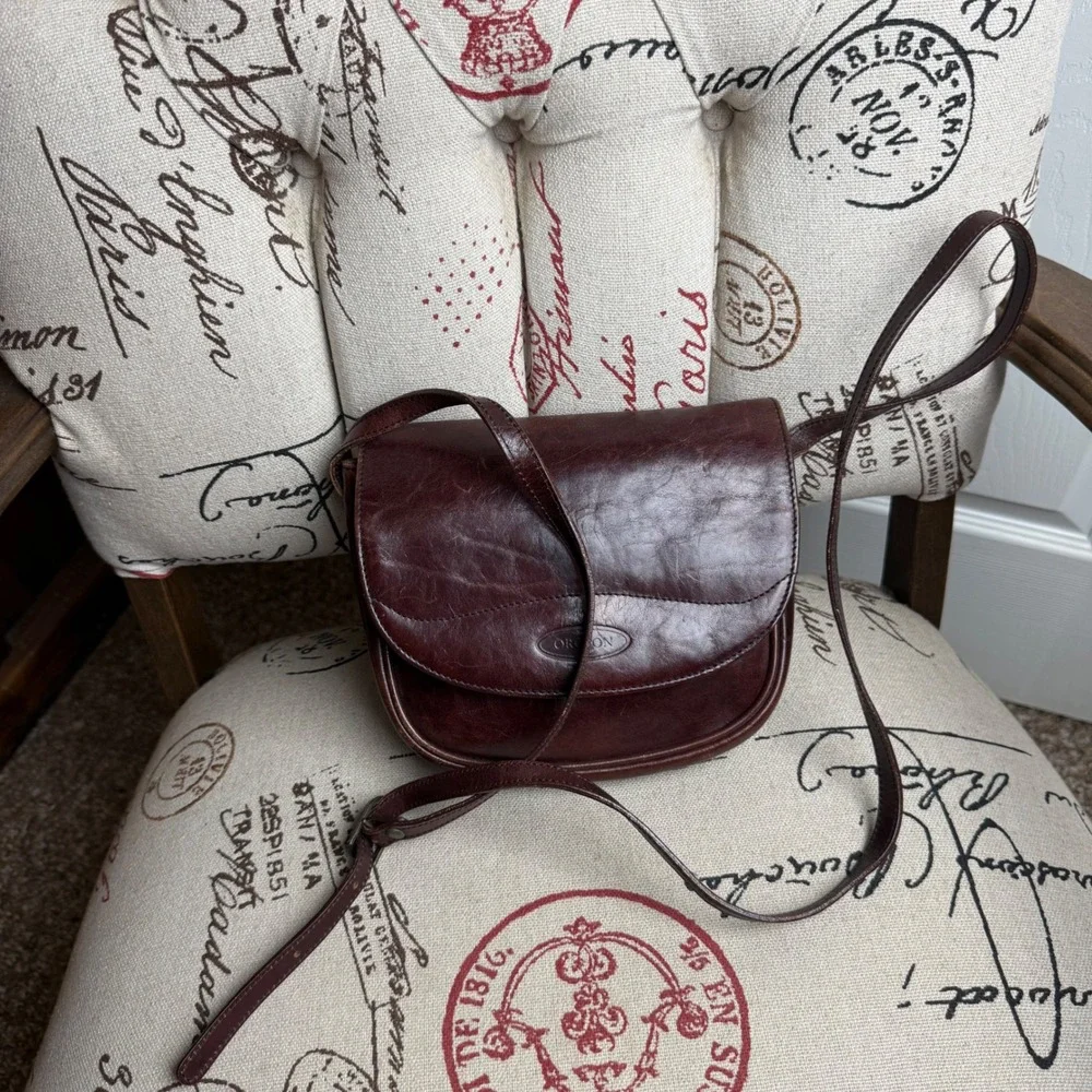 Oroton Australian Brown Leather Crossbody Saddle Bag Small Messenger Handbag VTG